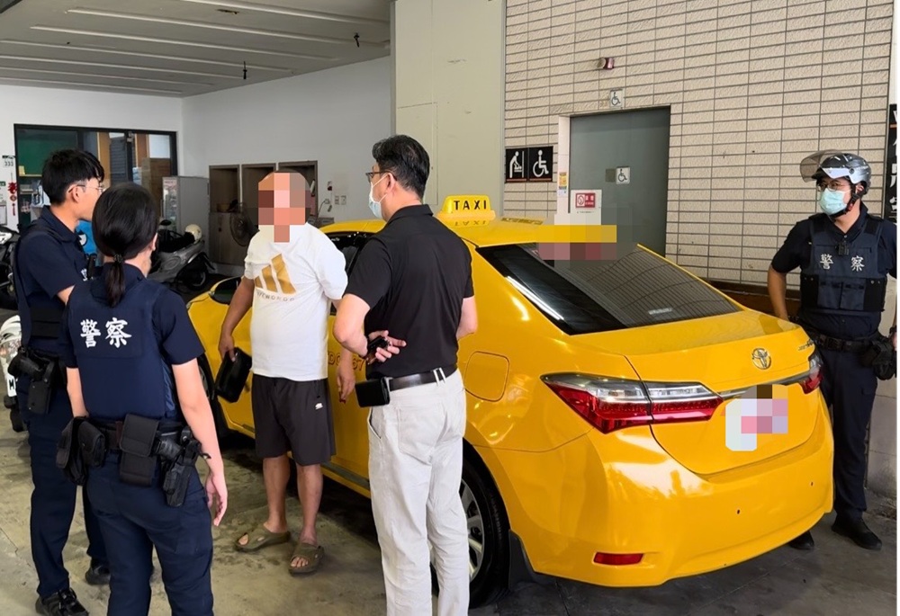 38E傲人身材攬客 「恐怖會計主任」剝削應召女 6 248250718a05