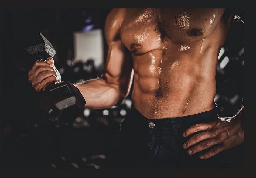 「他」愛上圈外人竟設局 邀唱歌酒杯加G水「走後門」 「他」愛上圈外人竟設局 邀唱歌酒杯加G水「走後門」