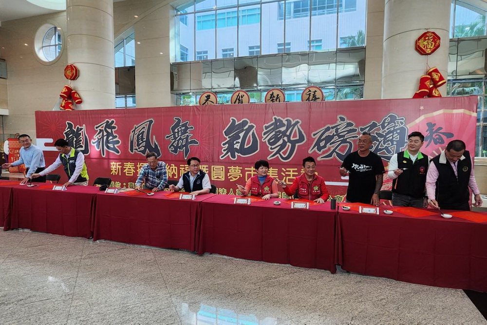 【斜槓書法2-2】司法官寫書法平心靜氣 抽絲剝繭查找真相 64 【斜槓書法2-2】司法官寫書法平心靜氣 抽絲剝繭查找真相 63