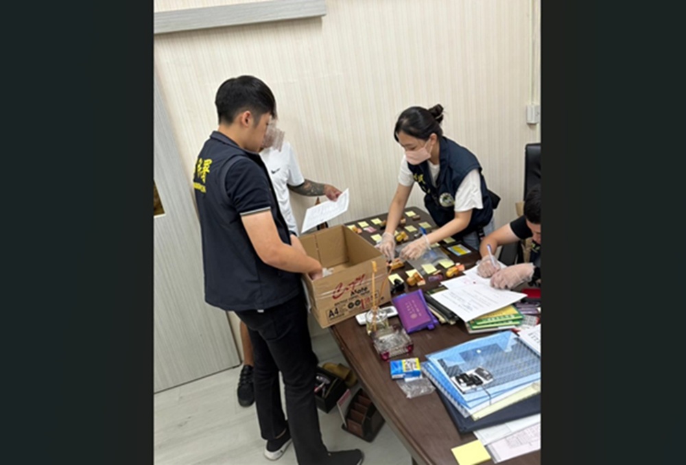 一起去台灣 60倍暴利訛詐中國客移民署逮18人 一起去台灣 60倍暴利訛詐中國客移民署逮18人