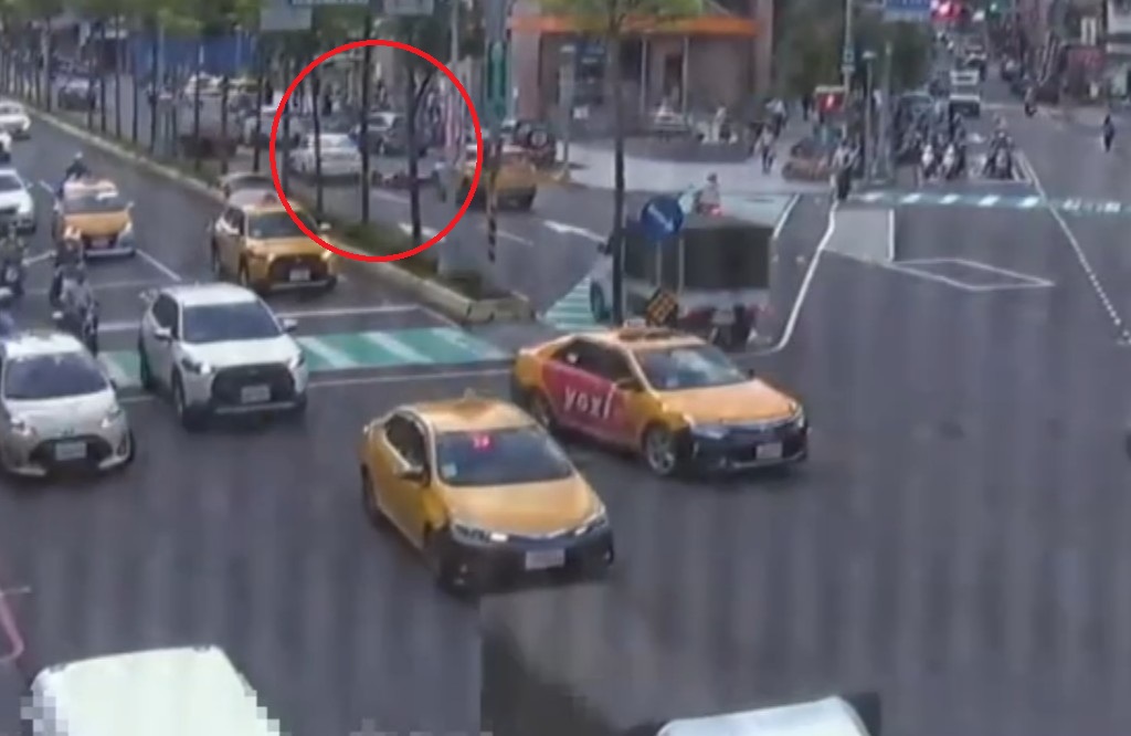 毒品通緝犯遇警開車逃 擦撞4汽機車北市棄車仍落網 毒品通緝犯遇警開車逃 擦撞4汽機車北市棄車仍落網