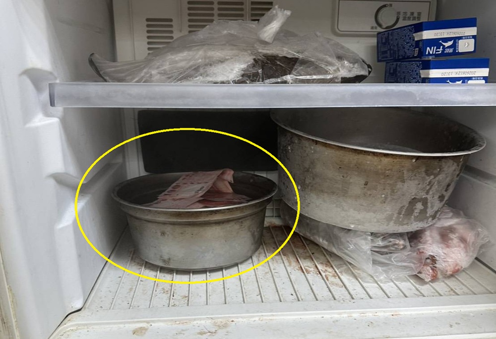 為躲查緝賭資放冷凍庫 警攻堅抄出「冰鈔票」 4 248250802a02