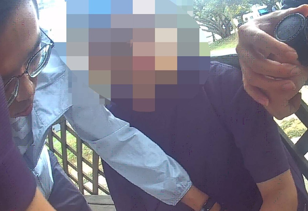 投資黃金被騙180萬元 逮面交車手竟是兼職的現役軍人 投資黃金被騙180萬元 逮面交車手竟是兼職的現役軍人