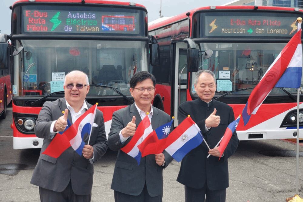外交部送巴拉圭30台電動公車網熱議 林國春分析民眾關注原因 外交部送巴拉圭30台電動公車網熱議 林國春分析民眾關注原因