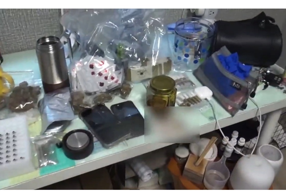 通緝犯涉吸毒 溯源逮藥頭破獲大麻菸彈分裝場藏住家 4 cnews204250903a06