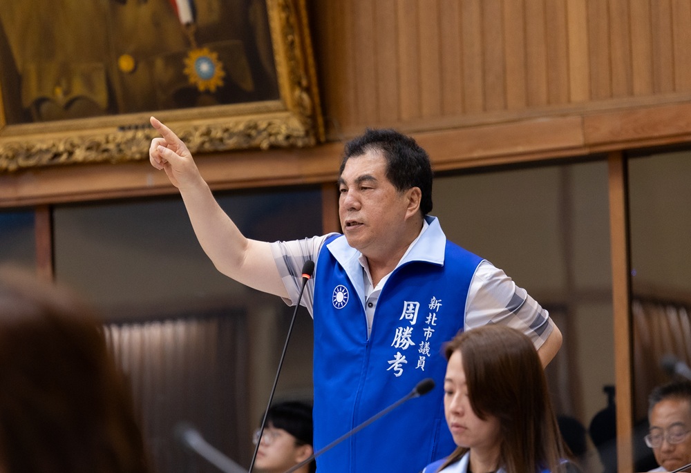 新巨蛋社區跳電頻傳 周勝考監督三圓建設捍衛住戶權益 新巨蛋社區跳電頻傳 周勝考監督三圓建設捍衛住戶權益