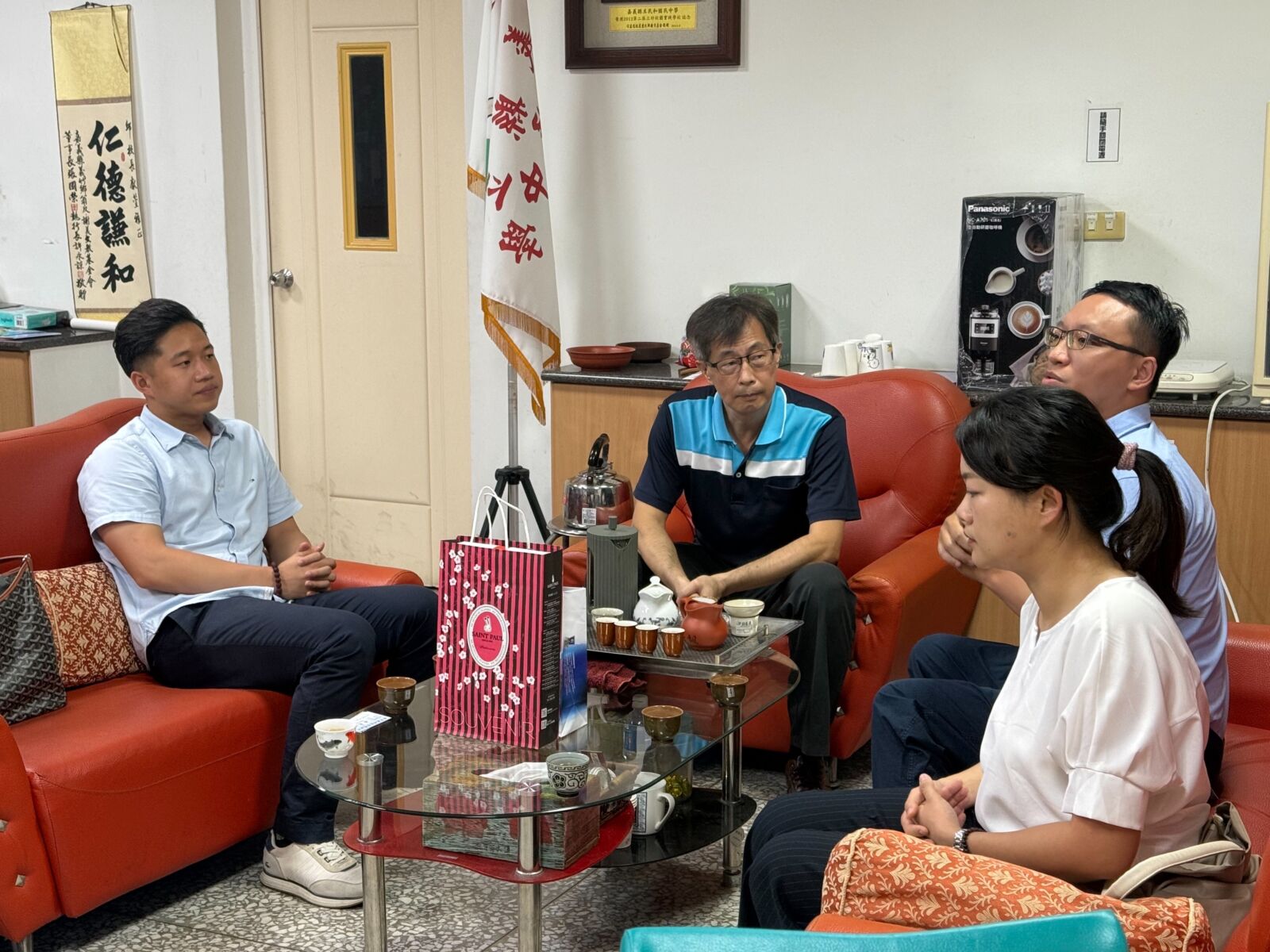 嘉義民和國中棒球隊車禍8小將受傷 物理治療團隊攜手議員無償助復建醫療 嘉義民和國中棒球隊車禍8小將受傷 物理治療團隊攜手議員無償助復建醫療