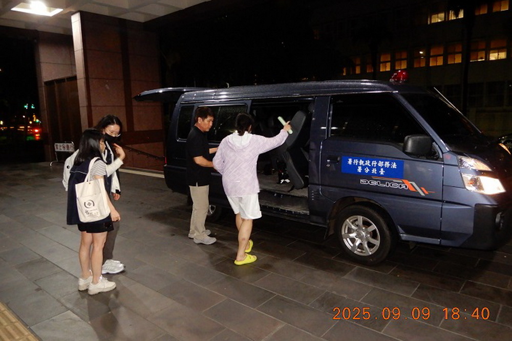 賣豪宅欠稅神隱 到案辯稱人頭遭管收 賣豪宅欠稅神隱 到案辯稱人頭遭管收