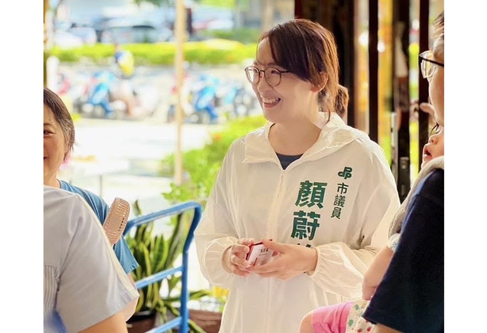 顏蔚慈揭三重體育館優勢 侯友宜:將盤點活化粉絲經濟 顏蔚慈揭三重體育館優勢 侯友宜:將盤點活化粉絲經濟