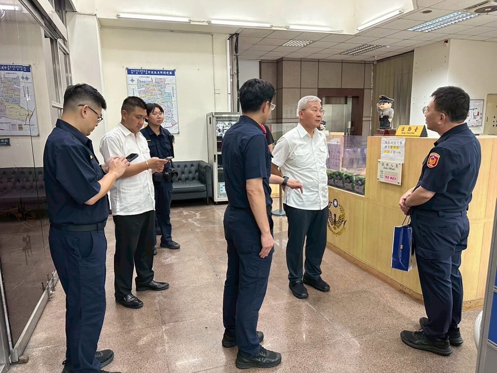 【7千警的領路人2-2】最艱鉅任務 群眾事件需要「阻材」隔離冷靜空間 8 cnews204250930a04