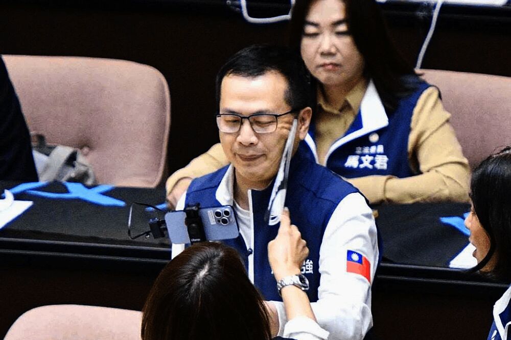 照片來源：羅智強臉書