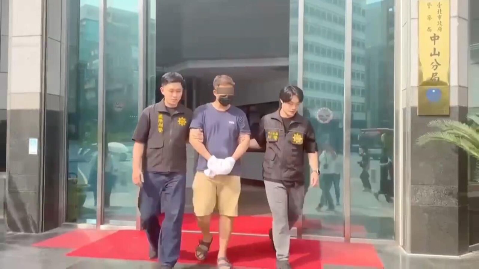 手機殼夾帶毒品走私入境 台馬警方合作起獲2千萬海洛因 15 手機殼夾帶毒品走私入境 台馬警方合作起獲2千萬海洛因 14