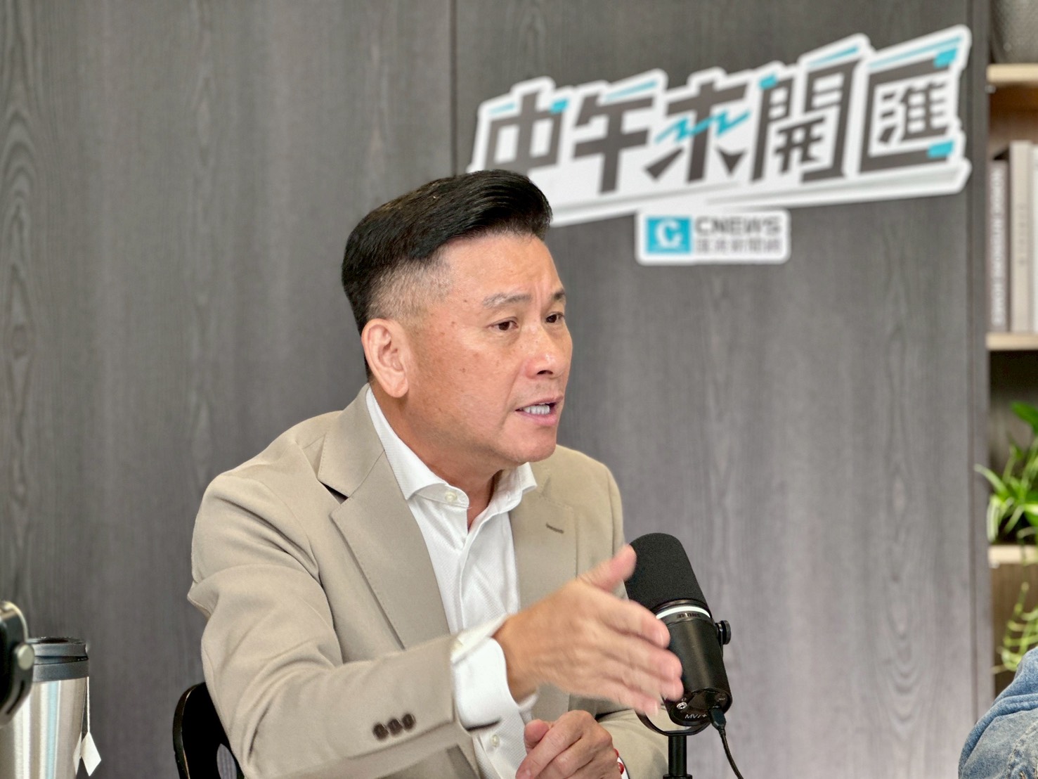 中午來開匯／朱立倫率211黨工總辭　戴錫欽：非架空鄭麗文、給最大人事空間 21