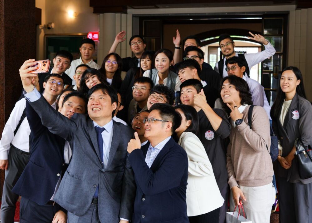 林國漳率青年團隊參訪立法院　陳俊宇盼未來中央地方攜手合作 3