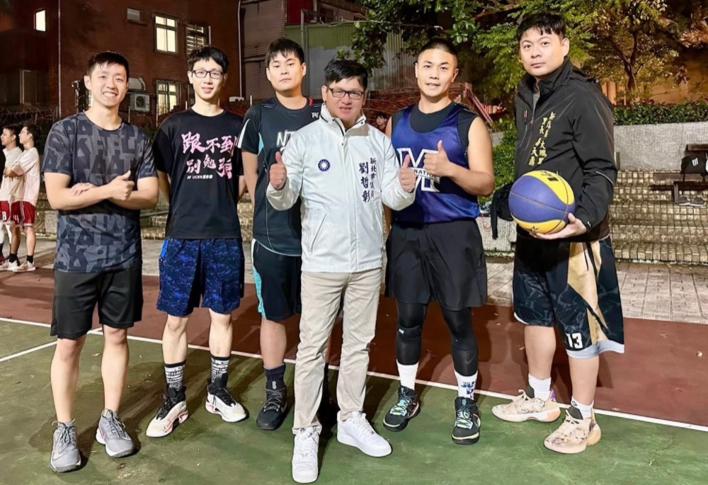 新店BA三對三籃賽熱血開戰 劉哲彰預告明年將擴大規模 新店BA三對三籃賽熱血開戰 劉哲彰預告明年將擴大規模