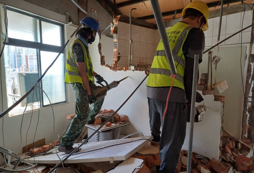 違法頂加套房高風險 新北工務局:一律強制拆除 4 248251103a02