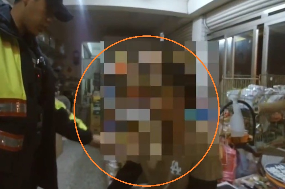 夜闖雜貨店涉行竊 警連逮把風男還起獲K毒 夜闖雜貨店涉行竊 警連逮把風男還起獲K毒