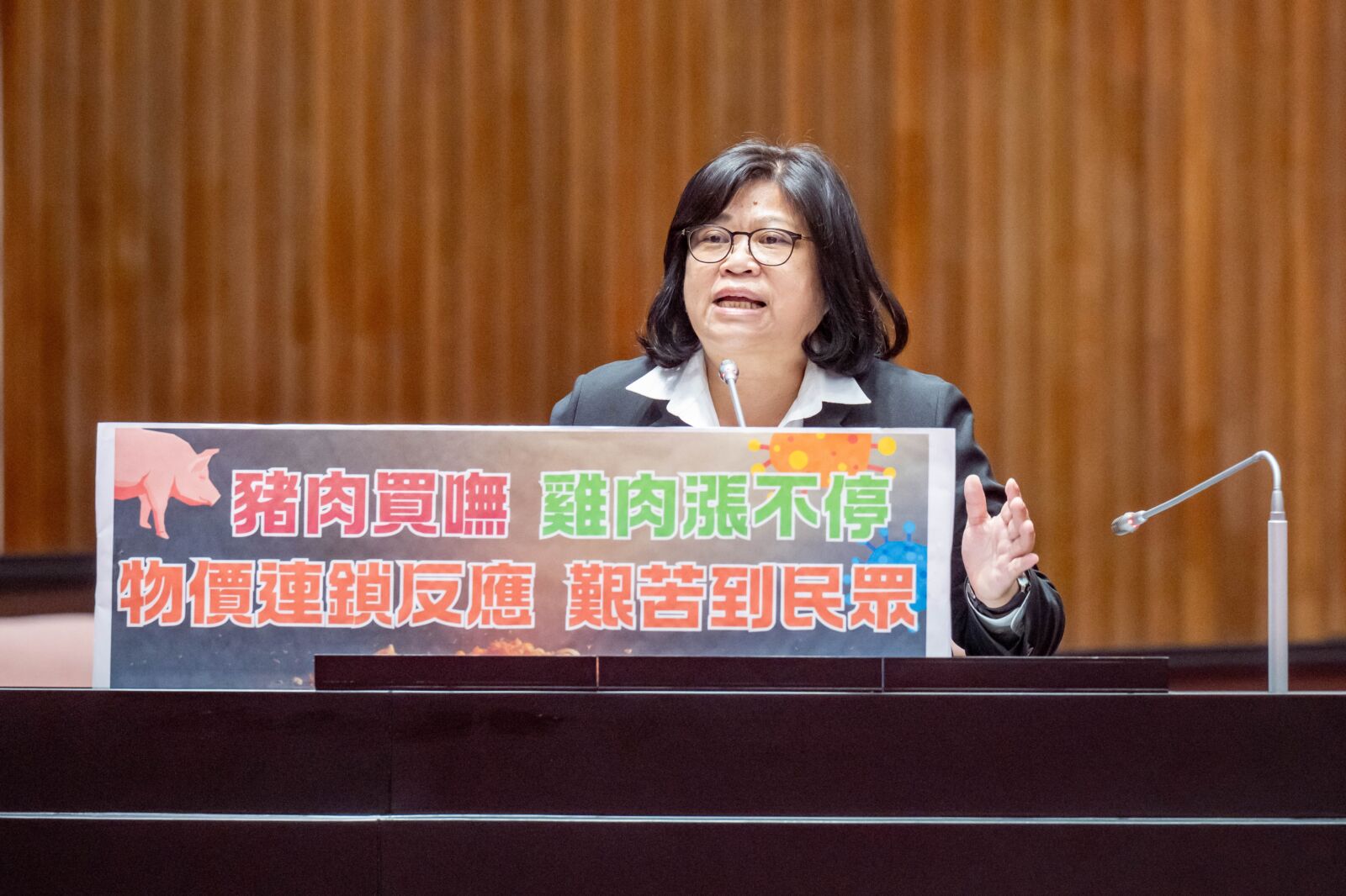 王美惠關切非洲豬瘟衝擊市場　卓榮泰正面回應：希望週末能吃到滷肉飯 11