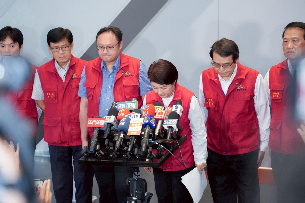 豬瘟防疫究責3機關首長下台 盧秀燕道歉稱「未來引以為鑑」 8 豬瘟防疫究責3機關首長下台 盧秀燕道歉稱「未來引以為鑑」 7