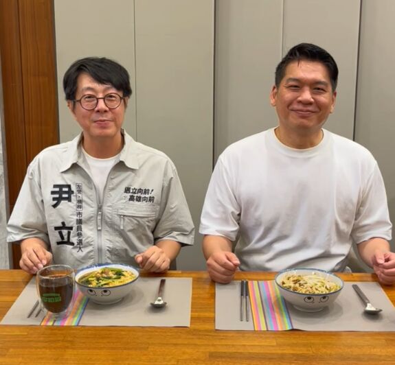 李柏毅助選送意麵、燴飯　大玩諧音梗盼送尹立進議會 3