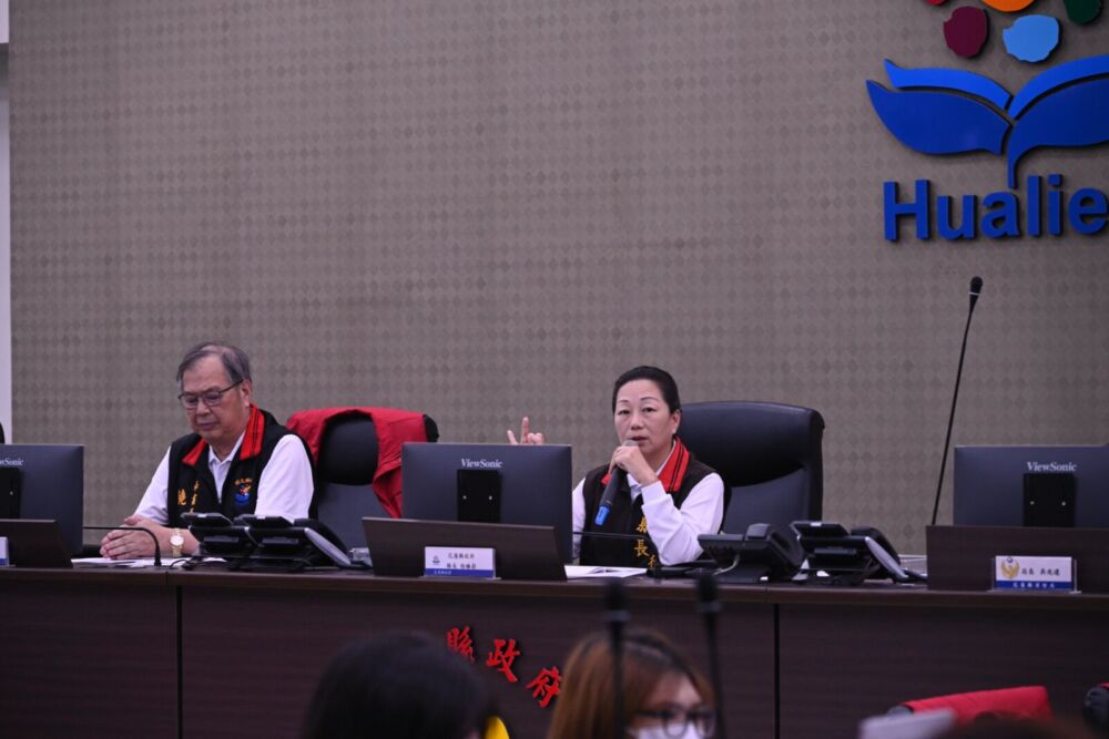 馬太鞍溪堰塞湖達紅色警戒　徐榛蔚召開整備會議執行撤離 3