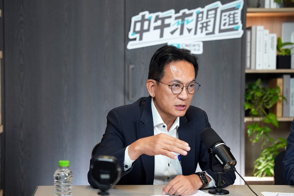 中午來開匯／點名郭信良因案被起訴　林俊憲建議「綠能掃黑」：黑狗偷吃、白狗受罪 13