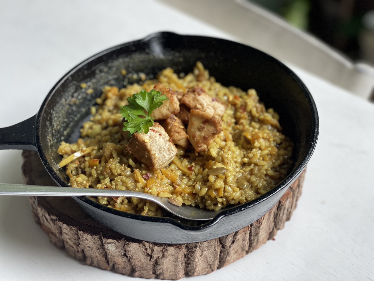 【Yinin Longstay專欄】小雪冬藏　去寒就溫／印度咖哩核桃燉飯 3