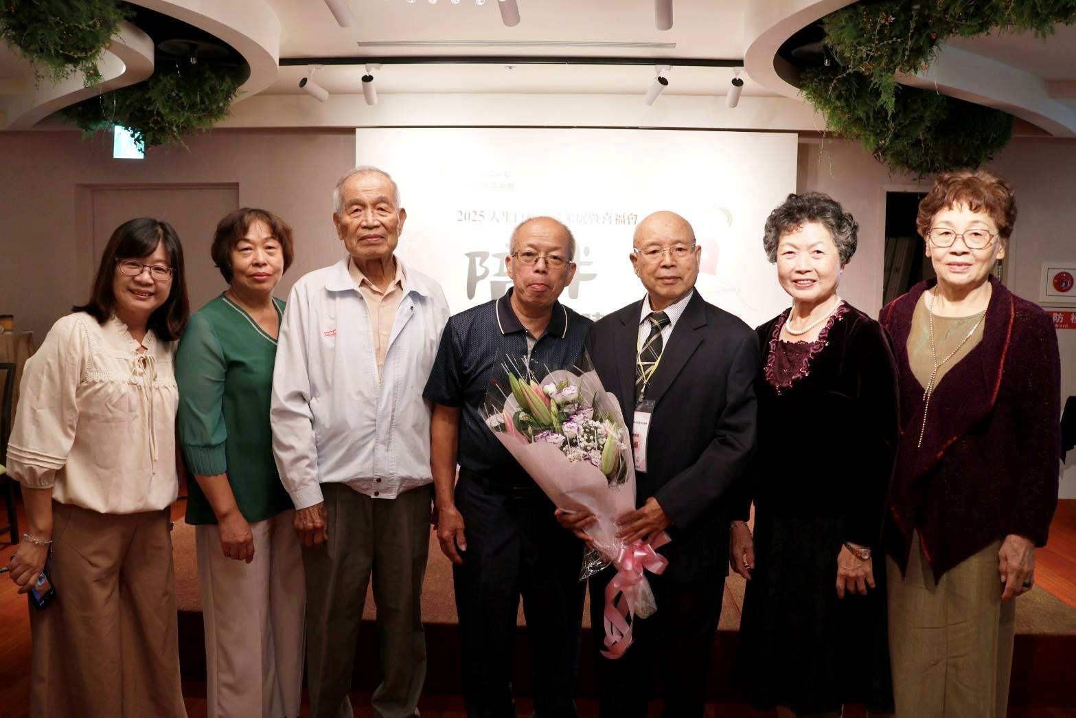 任林教育基金會推熟齡陪寫計畫　三年陪伴352位長者創造5.4倍社會價值 29