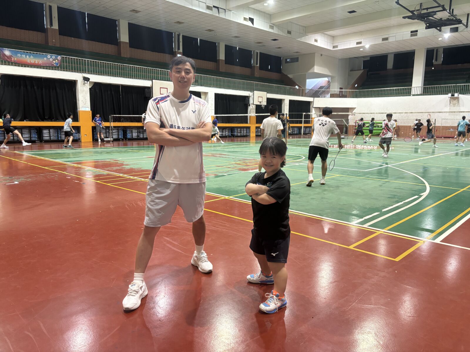 溫暖領航、揮出堅毅　鄭竣逸、范榮玉的羽球生命課 7