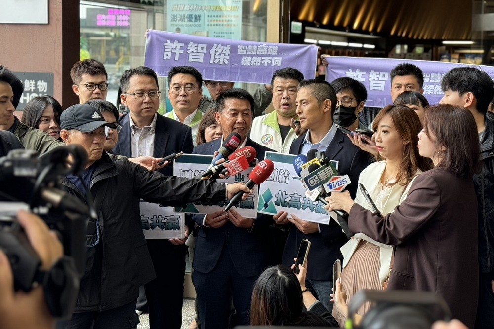 吳怡農現身支持　許智傑期待北高連線提政見 25