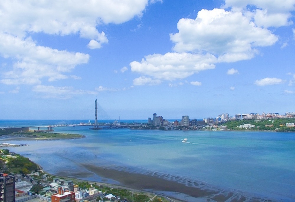 八里左岸4K即時影像上線 雙岸視角紀錄淡江大橋完工進度 12 248251114a02