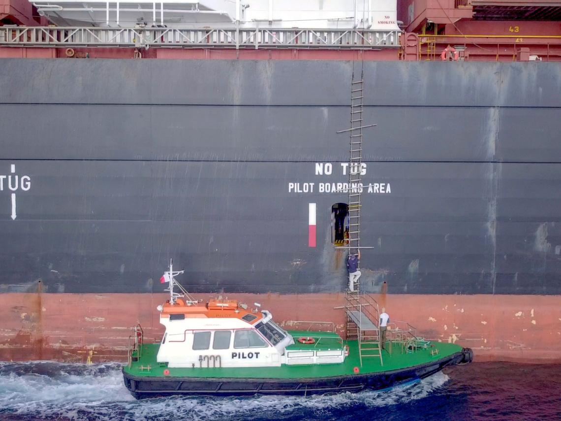 平均月薪122萬 「引水人」登船受傷休養1年獲賠1296萬 4 平均月薪122萬 「引水人」登船受傷休養1年獲賠1296萬 3