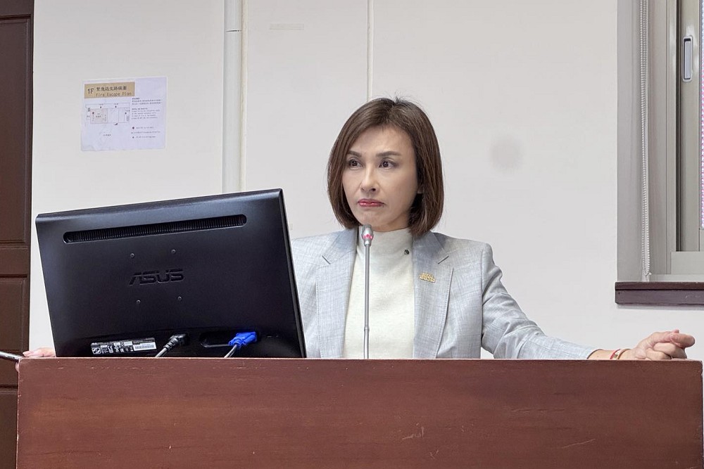 強調與高雄市民站一邊　邱議瑩：票投柯志恩就是支持一國兩區 19