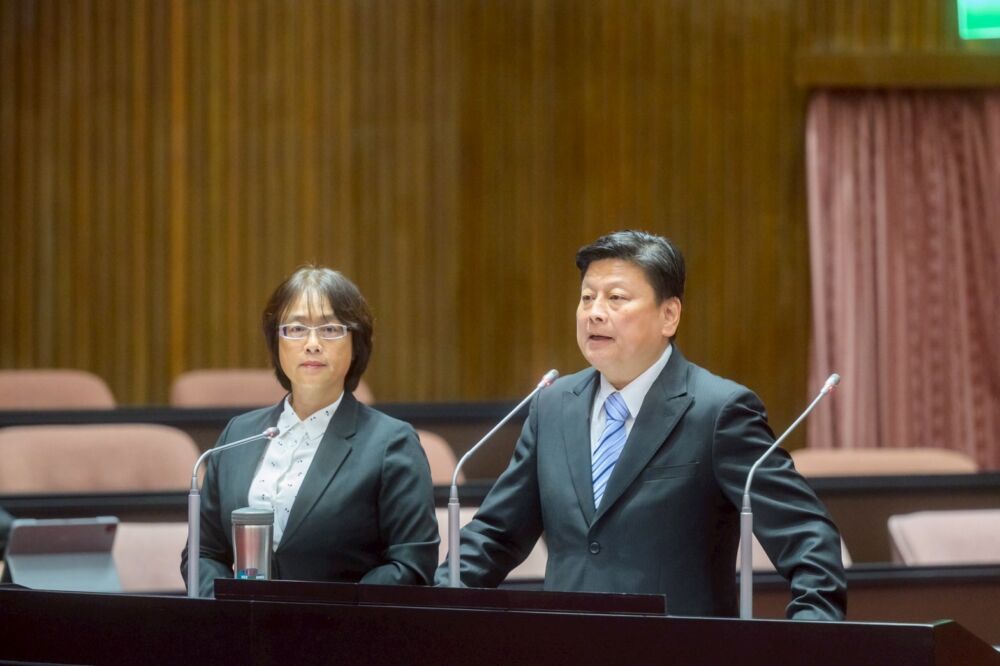 傅崐萁指馬太鞍重建預算行政院補助不公　再批堰塞湖仍無解 3