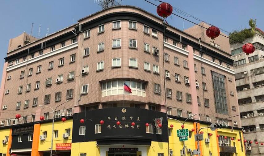 高雄男致電同居人兒子「你媽媽死了」 女陳屍後行李箱手臂有針孔 高雄男致電同居人兒子「你媽媽死了」 女陳屍後行李箱手臂有針孔