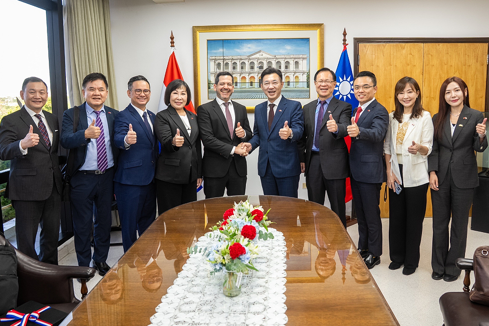 立院跨黨派國會外交赴巴拉圭　江啟臣以牛肉麵妙喻台巴關係