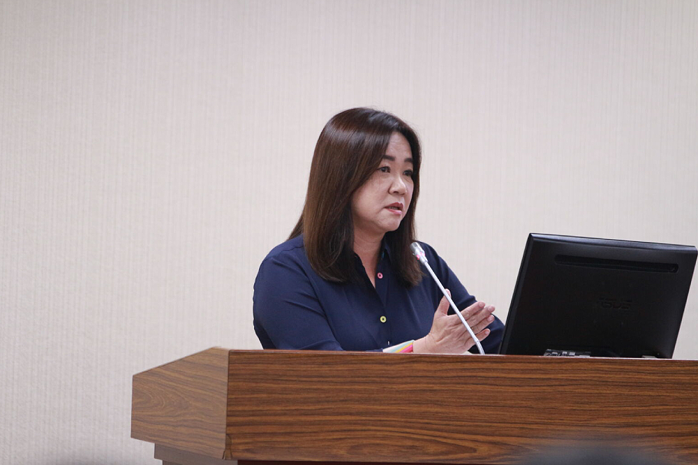 心理健康影響國防　馬文君籲改善軍中環境、羅美玲憂6次諮商恐不足 17