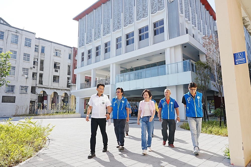 2.2億改善長億高中圖資大樓　何欣純曝再將爭取中央專款栽培台中學子 15