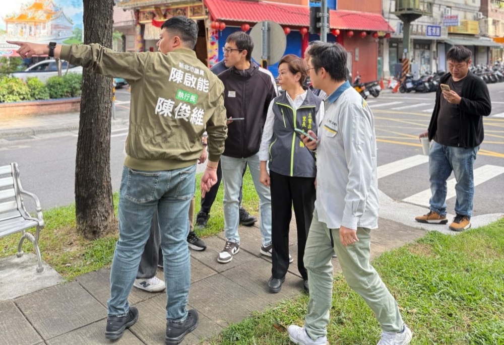 三重U-bike增3處48柱 陳啟能促同步設置解決通勤難題 三重U-bike增3處48柱 陳啟能促同步設置解決通勤難題