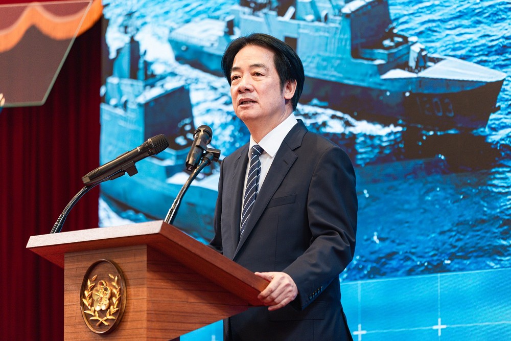 民眾黨指控徐春鶯遭政治迫害　賴清德：違法就依法處置、修國籍法沒必要 11