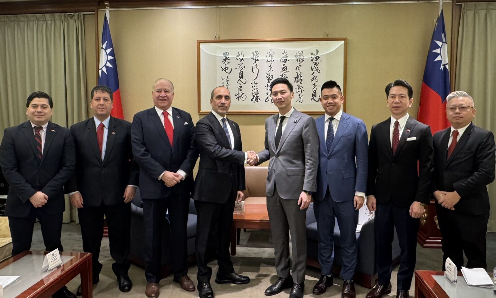 巴拉圭外交部訪台拜會立法院　廖偉翔代表接見盼深雙邊關係 7