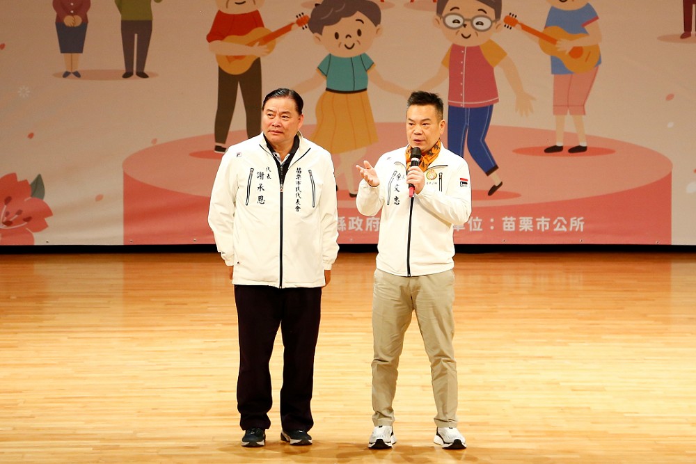 長青學苑400位長者齊聚一堂成果發表　余文忠讚：真正體現活到老、學到老 5