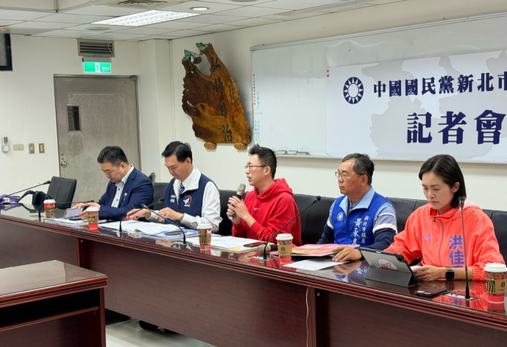 新北僅1雲梯車能應對70公尺高樓 林國春偕多位議員齊籲中央別讓地方單打獨鬥 新北僅1雲梯車能應對70公尺高樓 林國春偕多位議員齊籲中央別讓地方單打獨鬥