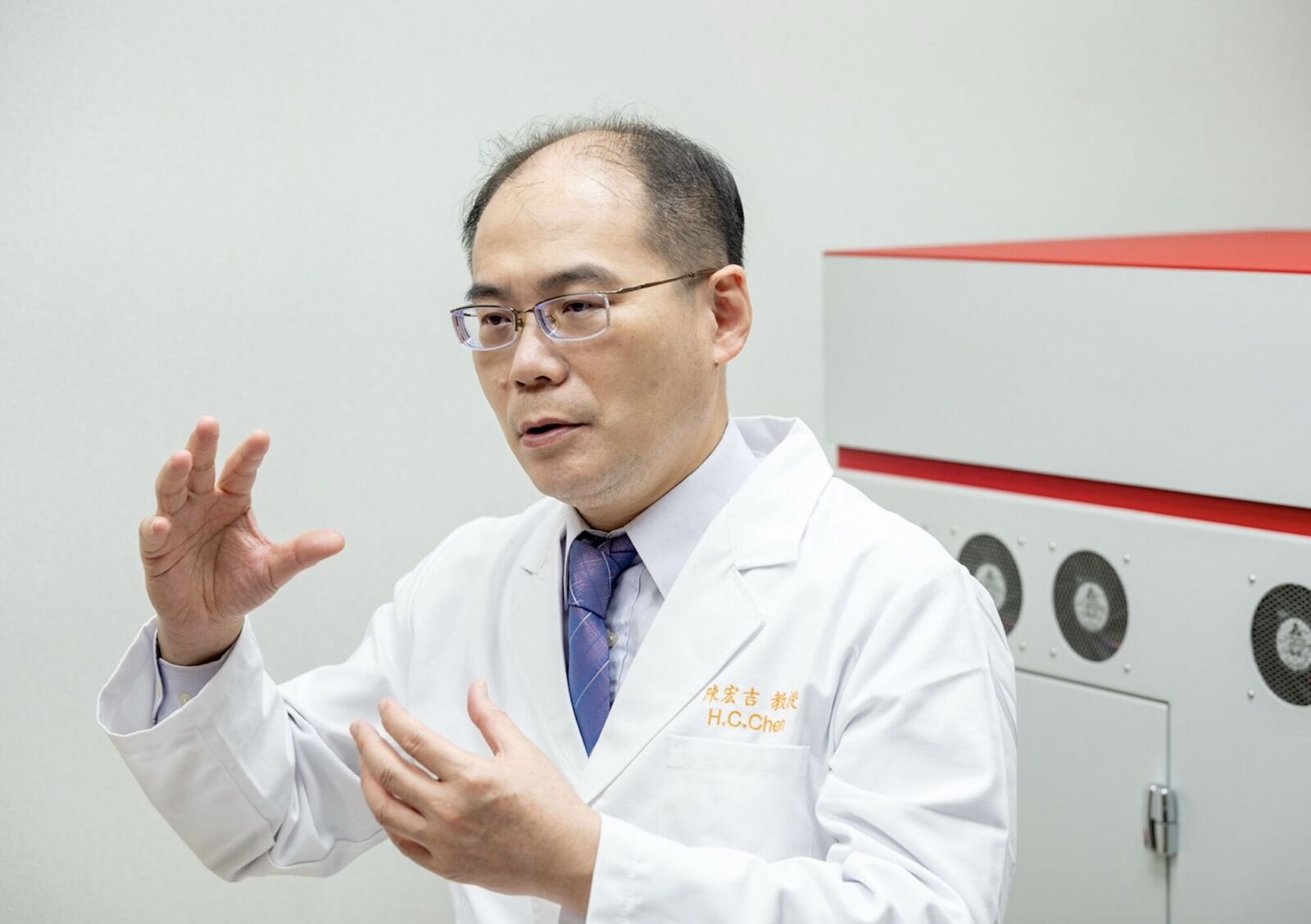 數字「3、8」分不清 疊影竟是大危機！她白內障合併散光 3