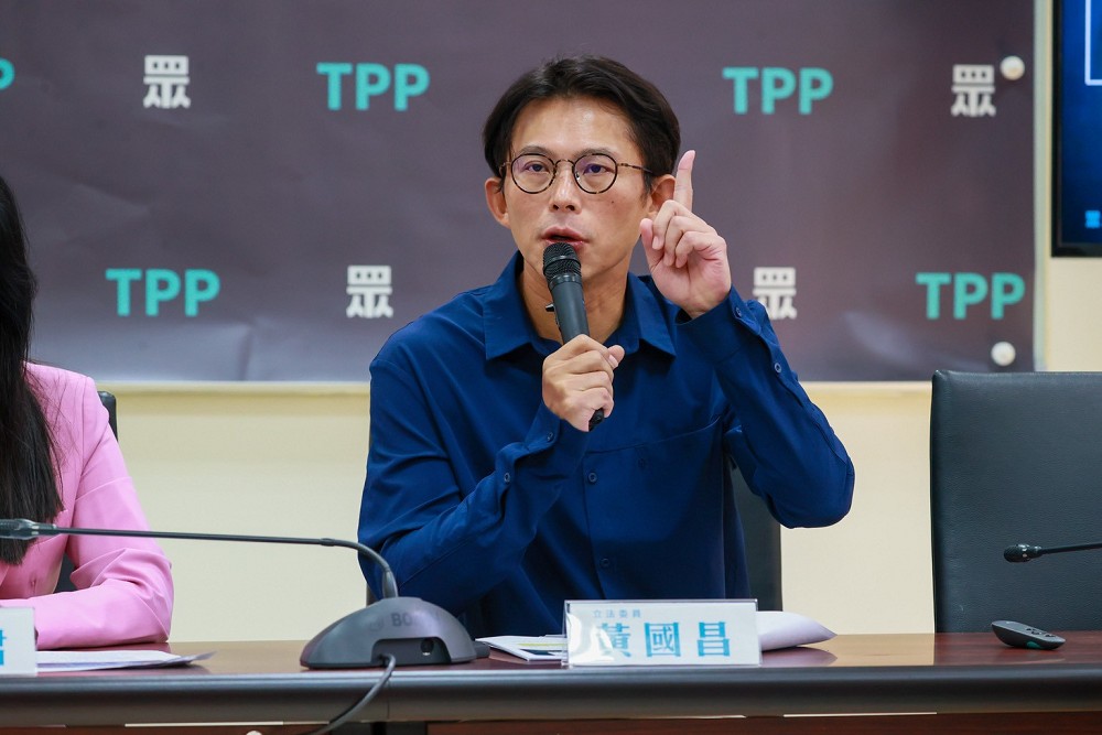 律師直言李麗娟恐成黃國昌貪汙破口 提3大法律「必考題」 律師直言李麗娟恐成黃國昌貪汙破口 提3大法律「必考題」