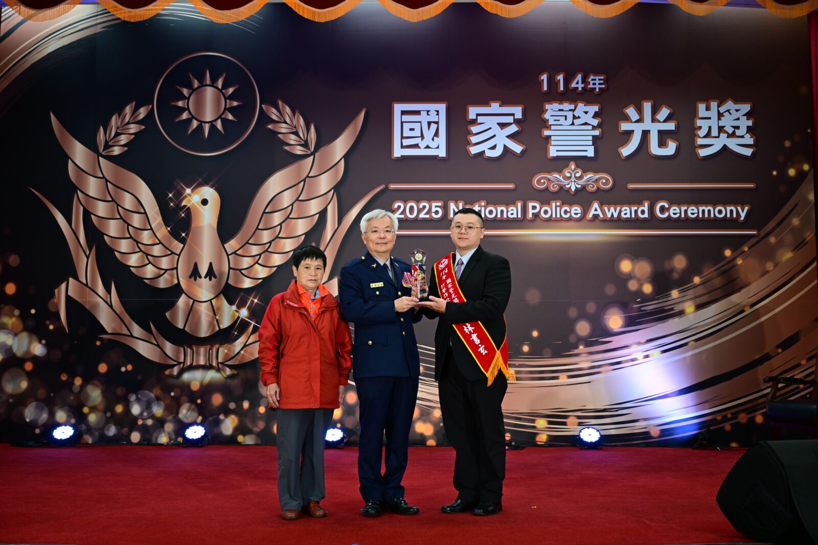 2025「警界金馬獎」名單出爐 新北市警局獲團體組偵查犯罪類冠軍 24 2025「警界金馬獎」名單出爐 新北市警局獲團體組偵查犯罪類冠軍 23