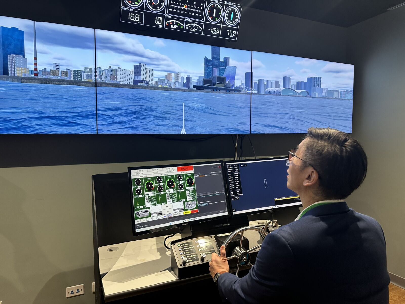 鍾佳濱考察無人載具 籲跨部會推動全面應用 鍾佳濱考察無人載具 籲跨部會推動全面應用