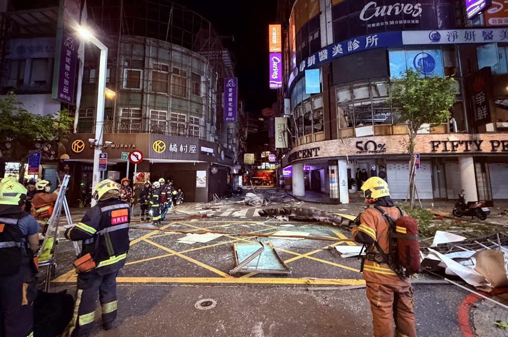 新北板橋大樓氣爆 傷5路人波及29戶市府助安置災損鑑定 12 cnews204251208a09