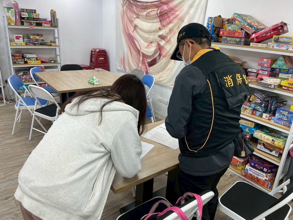 出租玩具有風險 新北稽查7家業者5家標示不符規定 6 cnews204251209a02