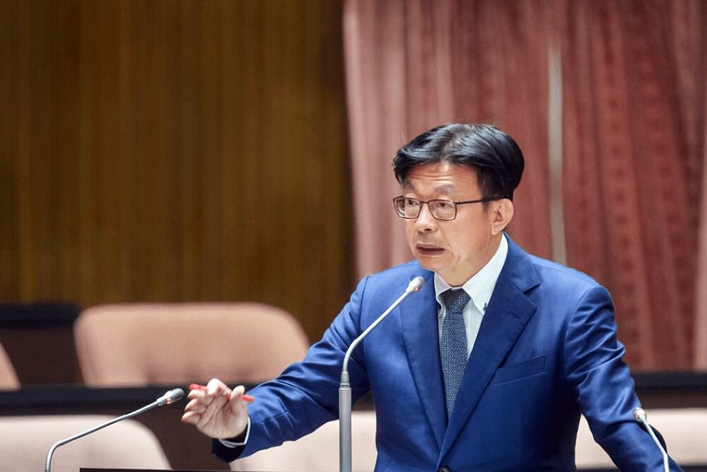 郭國文揭農退儲金修法未完備 陳駿季允諾重新計算級距 郭國文揭農退儲金修法未完備 陳駿季允諾重新計算級距